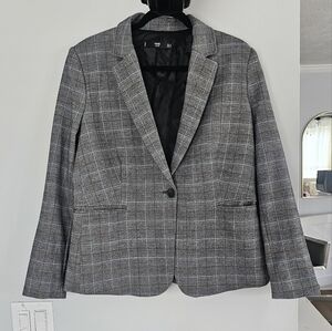Mango Gray Blazer with Notched Lapels and Plaid Pattern